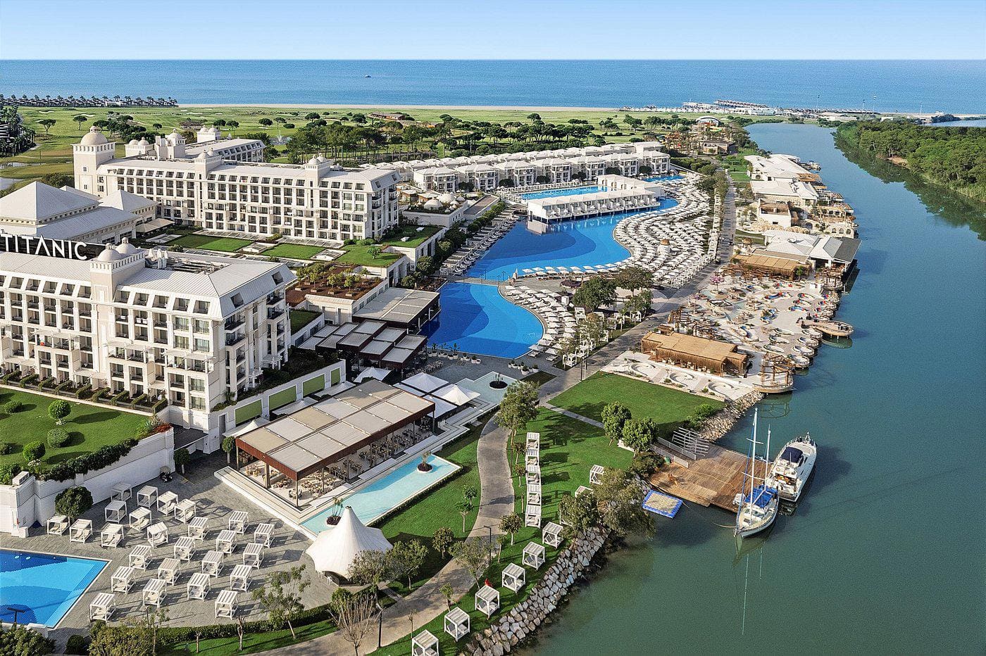 Titanic Deluxe Golf Belek: luxe resort met golf en aquapark in Belek